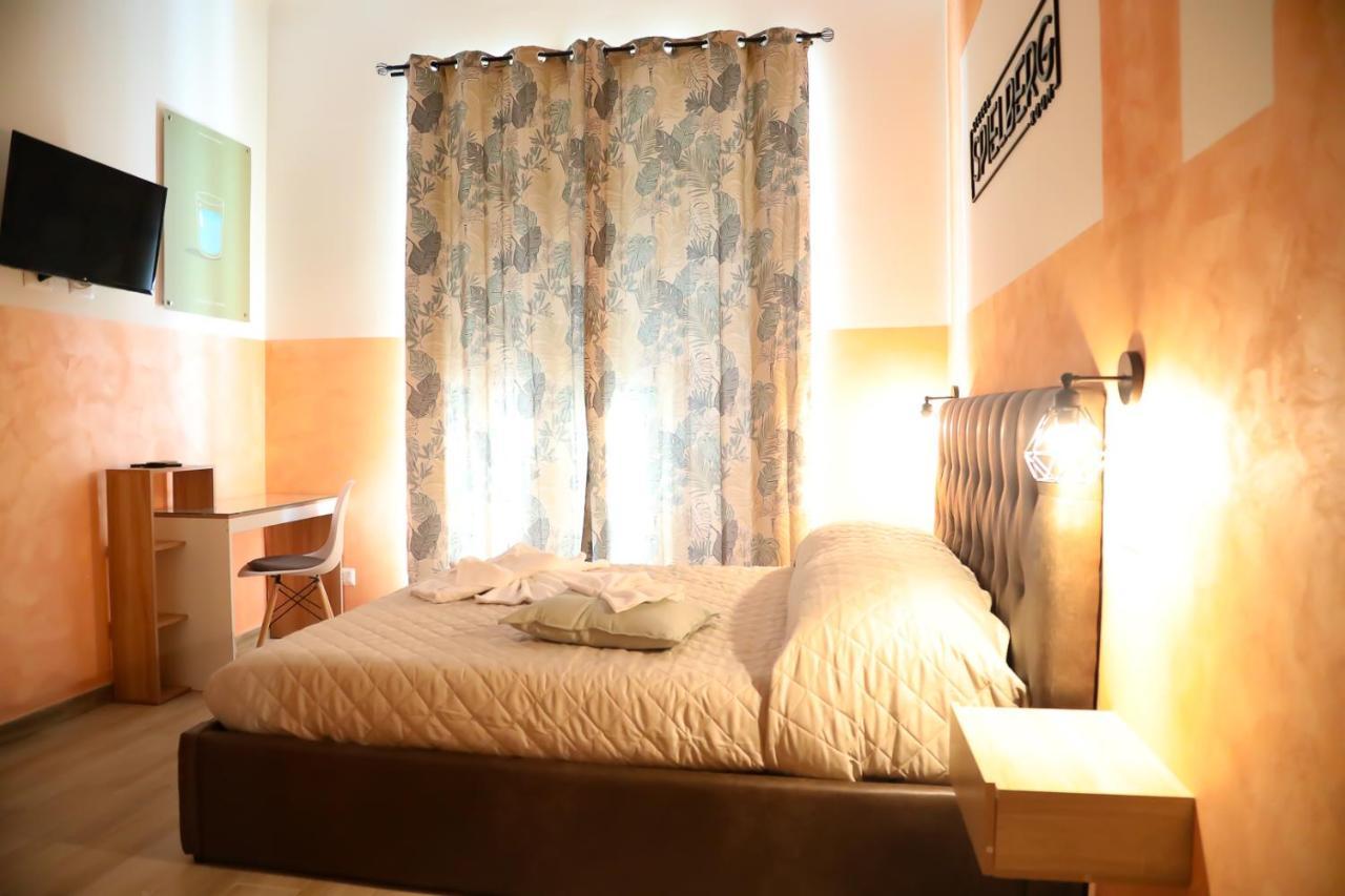 רומא Cinemovie Guesthouse מראה חיצוני תמונה